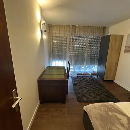 Appartement 21 *
